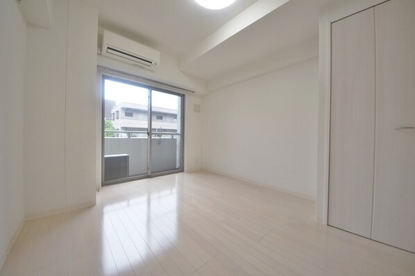 パロスコートの物件内観写真